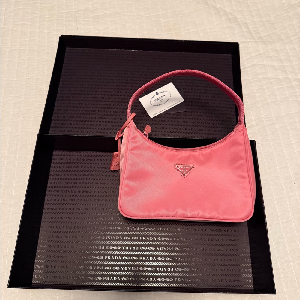 Prada Re-Edition 2000 Nylon Hand bag